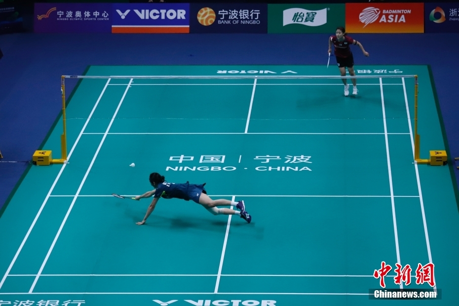 中脱颖而出 中脱颖而出