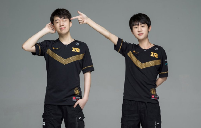 理利用年轻 理利用年轻