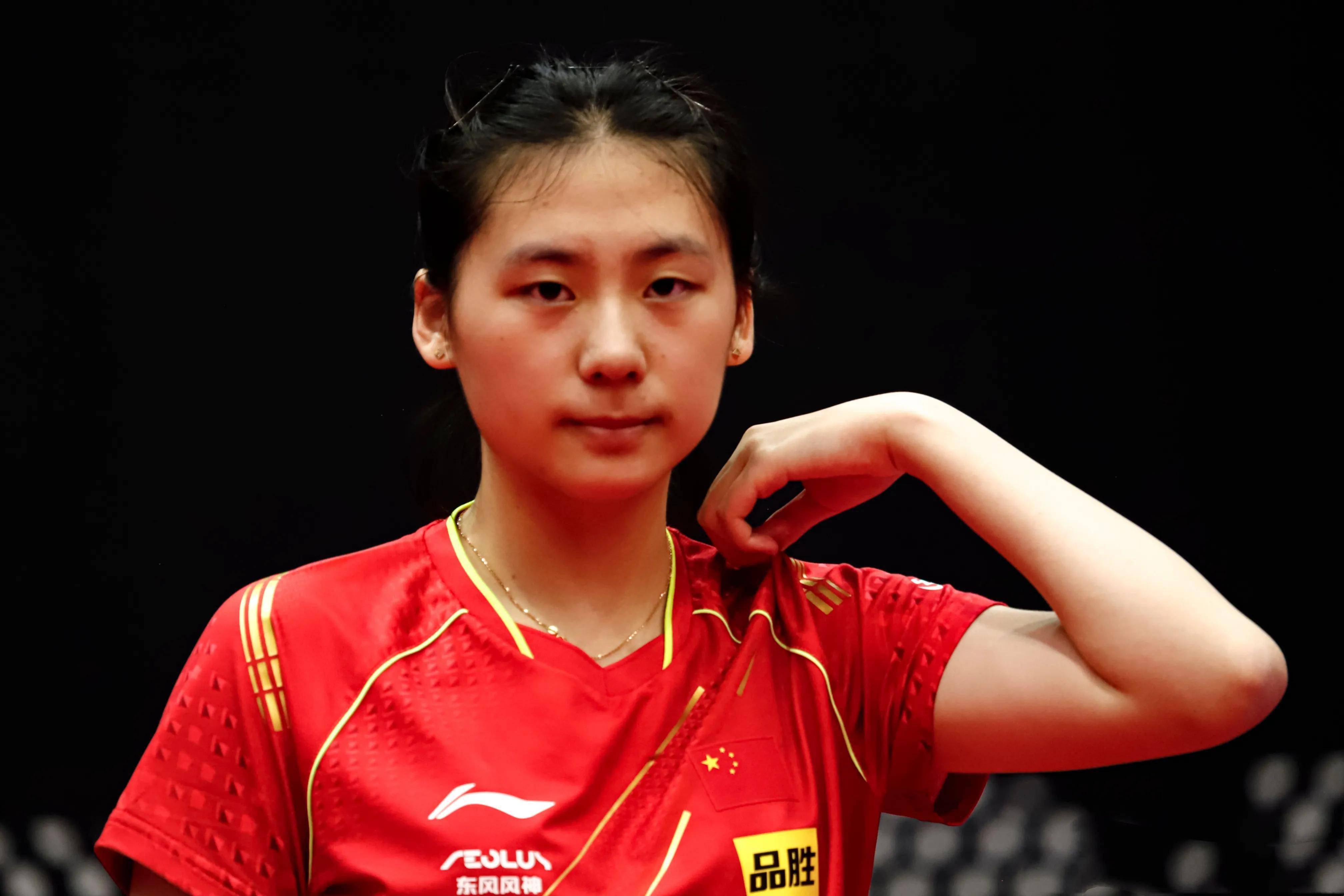 賂多個成員 賂多個成員