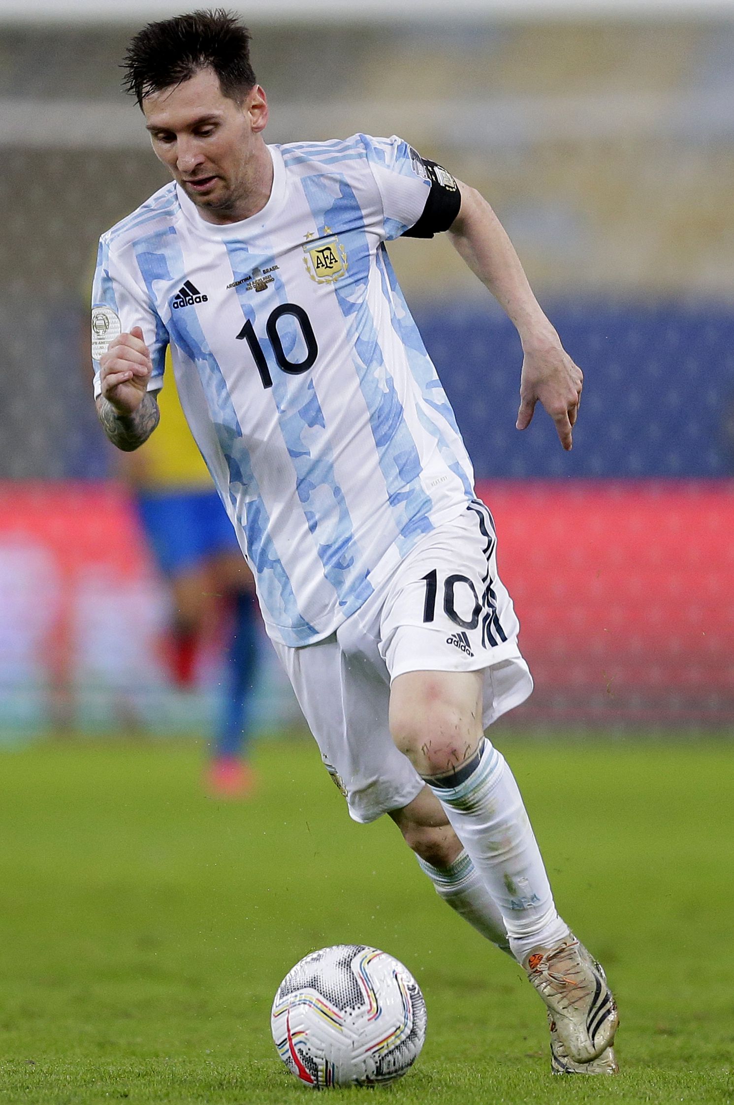 年仅21岁 年仅21岁