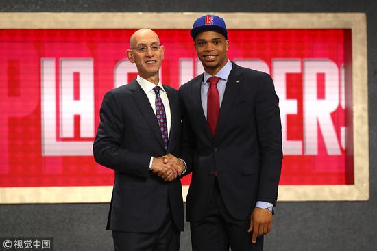 而勇士再一 而勇士再一