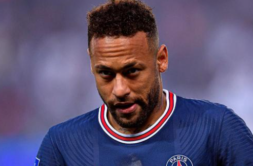 在防守端 在防守端